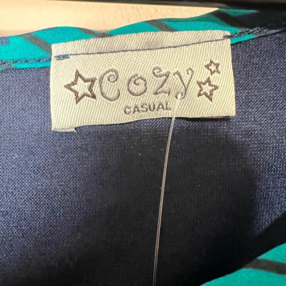 Women’s Geometric Southwestern Silky Blouse Button Back Boxy NEW Sz L Top Boho - Image 7