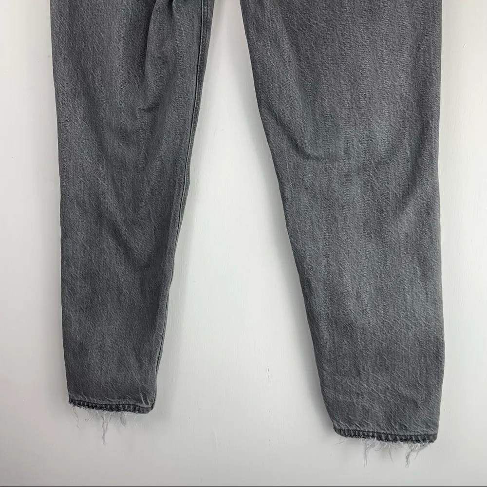 American Eagle Sz 0 SHORT Grey Wash Distressed Mom Jean Raw Hem - Image 11