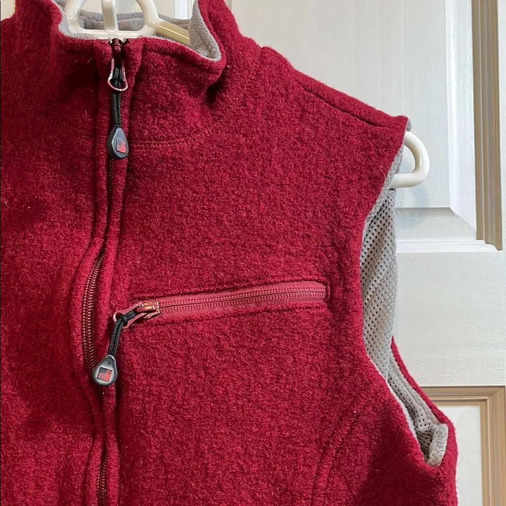 Woolrich Red Boiled Wool Mesh Lined Full Zip Up Vest - Size Small - Image 3