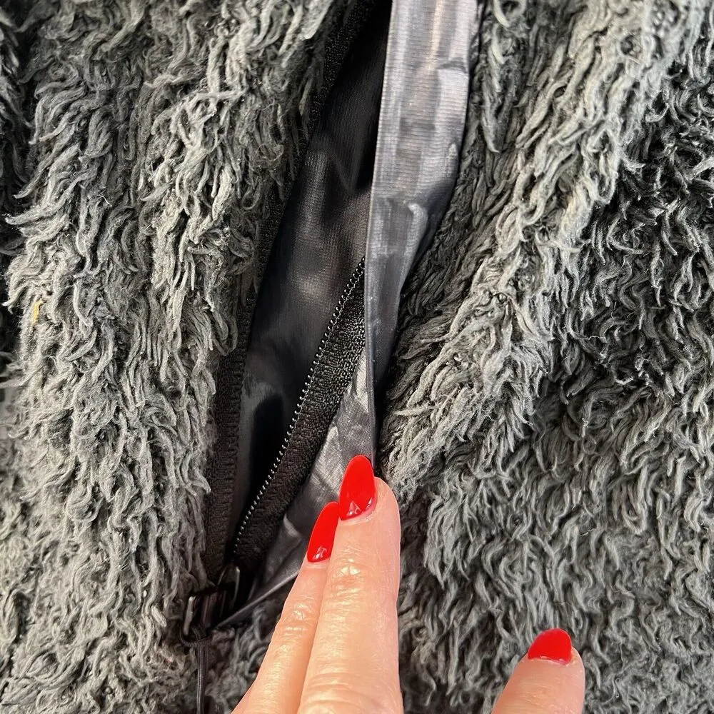 NIKE ACG Women’s Medium Black Teddy Fleece Full Zip Jacket Super Soft Plush - Image 6