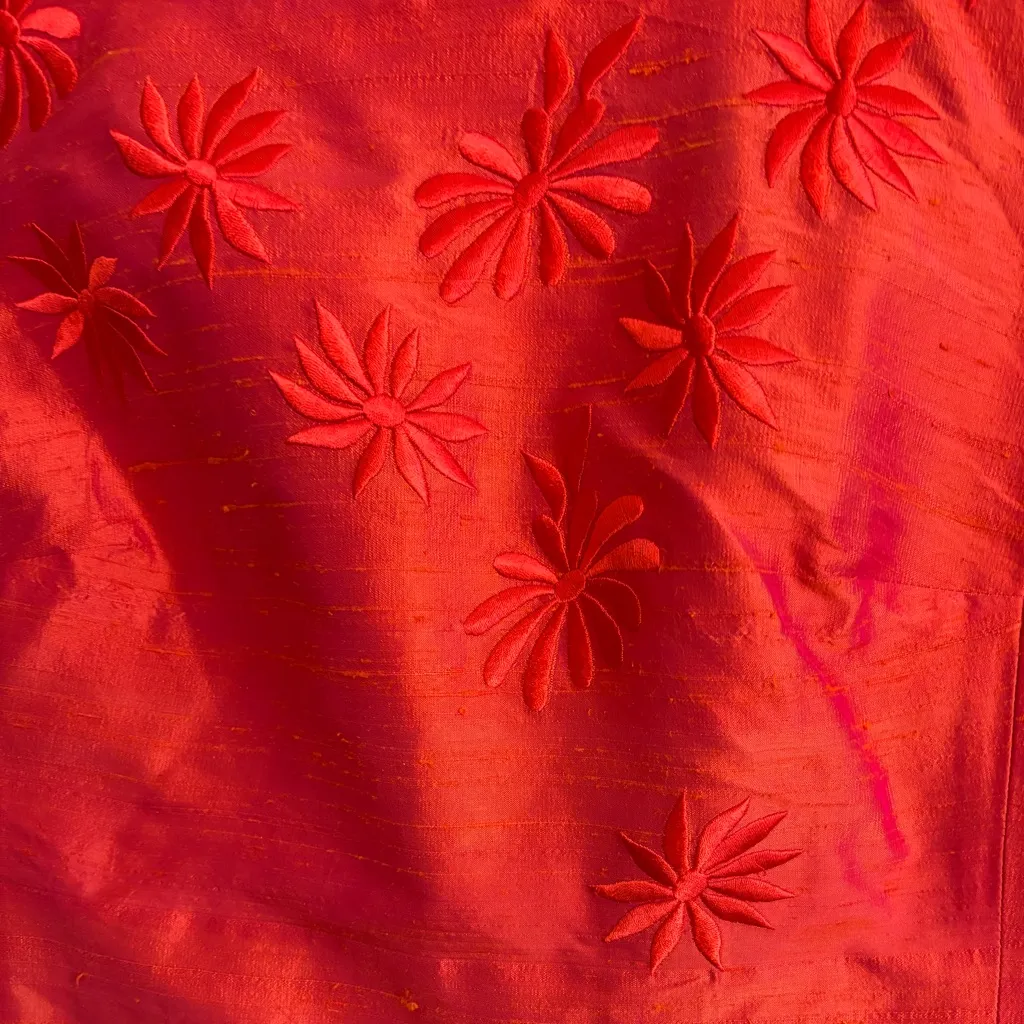 Donna Morgan Raw Silk Embroidered Dress Size 10 – orange with pink undertones - Image 3