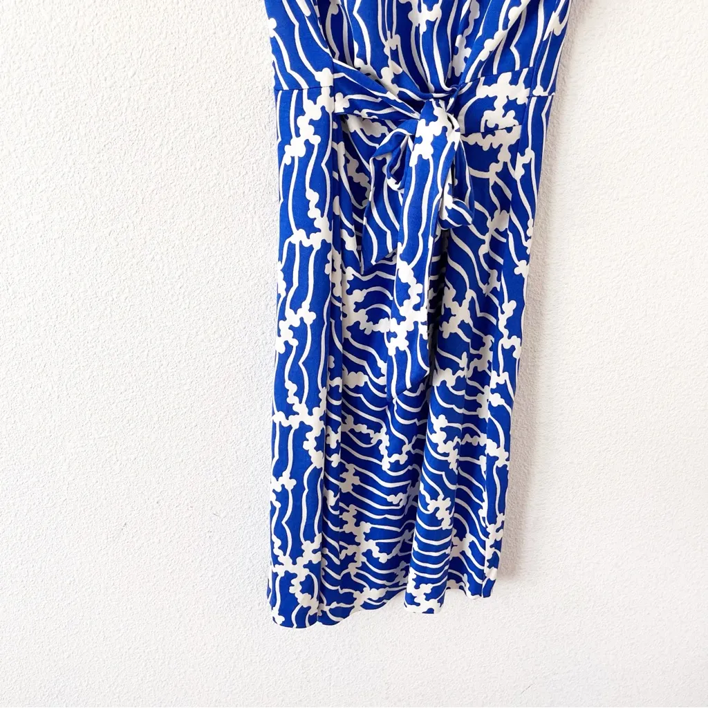 Diane Von Furstenberg Zoe Faux Wrap Dress in Blue White Printed Silk Jersey - Image 6