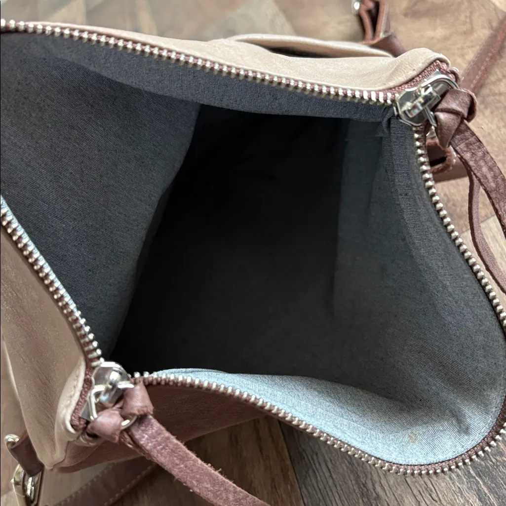 Roots Canada Emma Bag Leather Foldover Crossbody Colorblock Brown and Taupe - Image 7