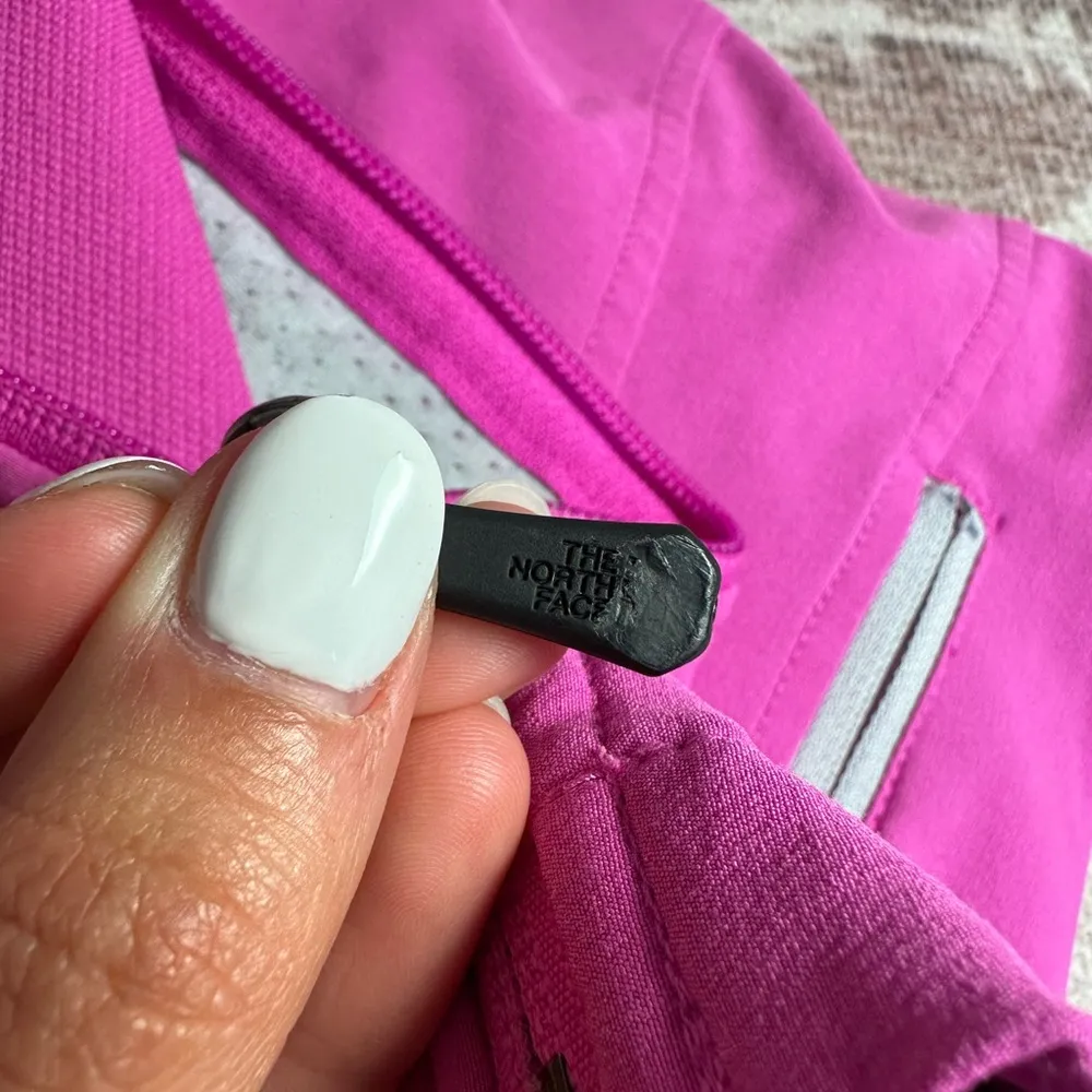 The North Face Pink Windbreaker - Image 4