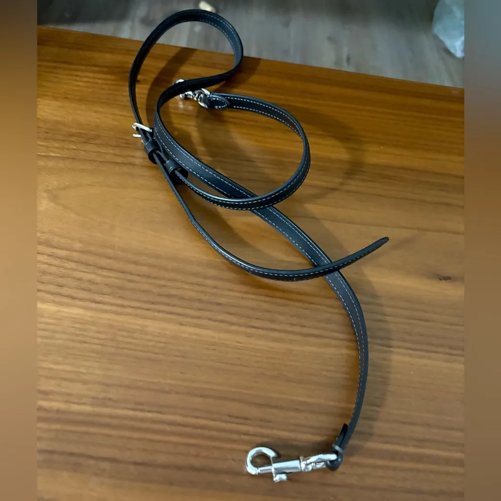 NWOT Coach Leather Carry/crossbody Bag Black Classic Style $478 - Image 9