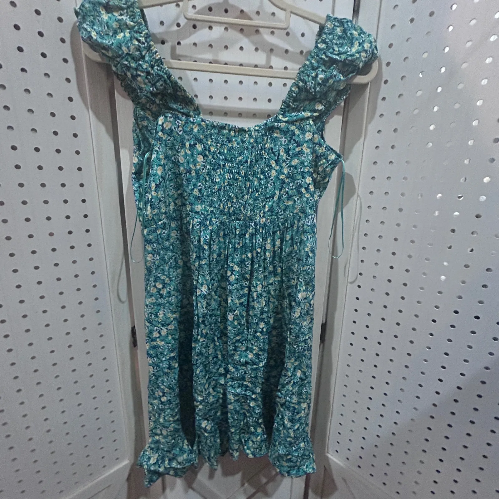 Old Navy Smocked Floral Mini Dress Off Shoulder Ruffle Blue White Womens Small - Image 9