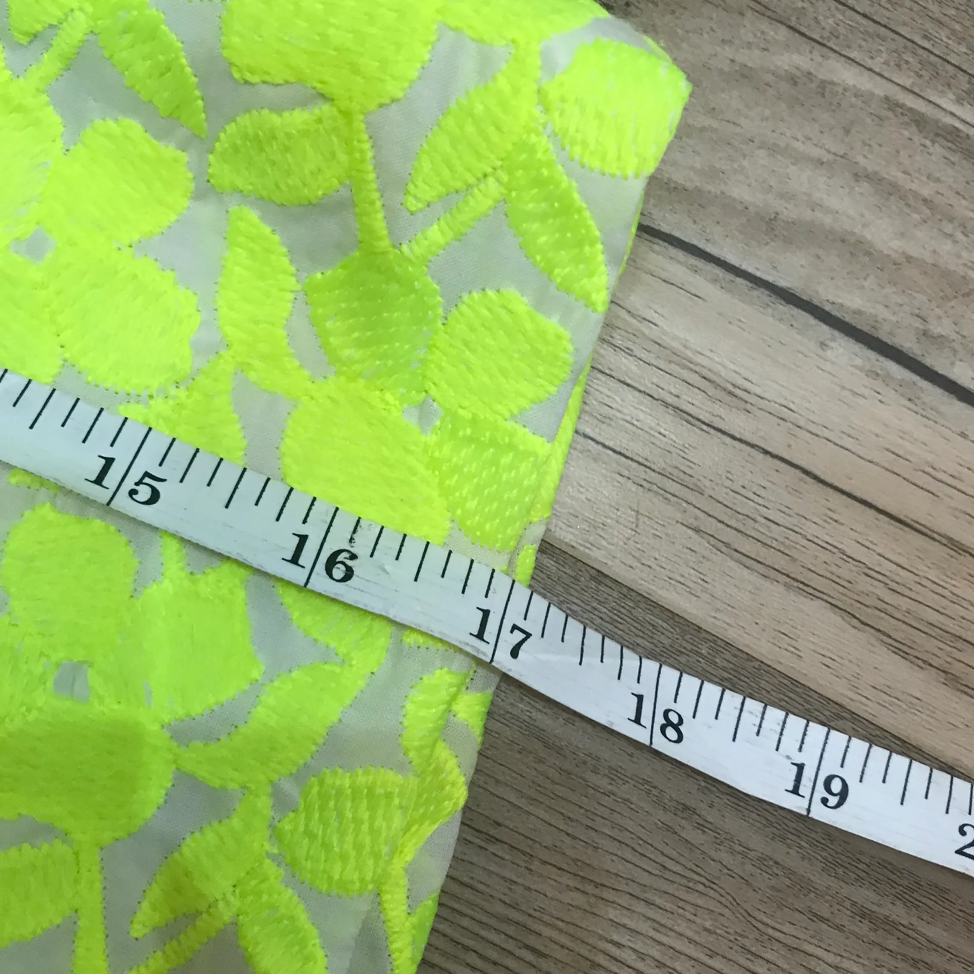 J Crew Neon Bright Yellow Floral Embroidered Lined Short Mini Skirt size 2.   - Image 6