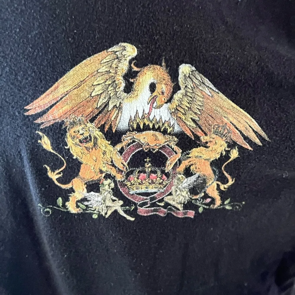 Queen Black Short Sleeve Tee Size XL - Image 2