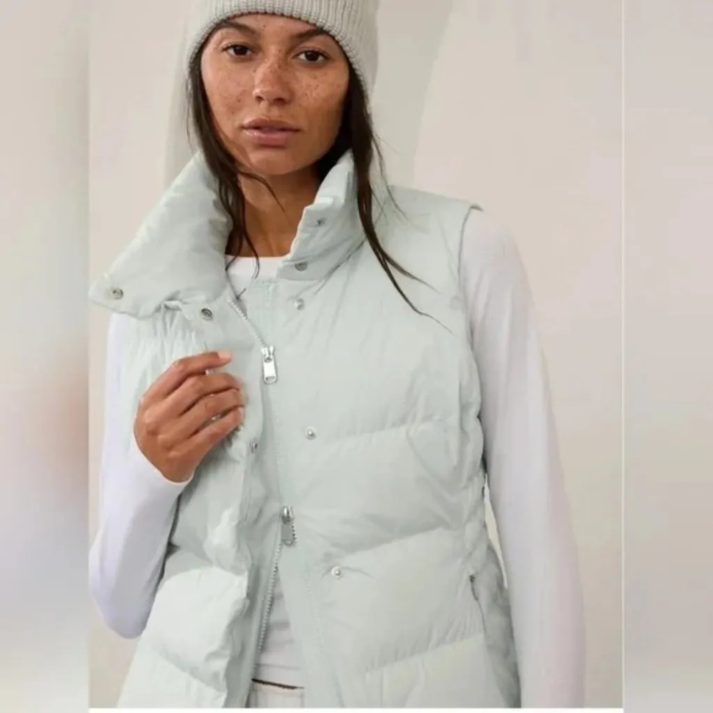 New ATHLETA S Glacier Green Downtown Full Zip Insulated Puffer Vest Small - Image 5