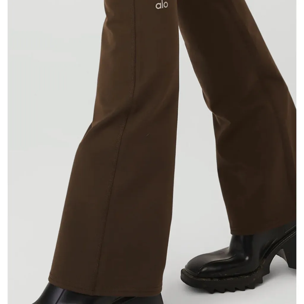 ALO Yoga Airbrush High-Waist 7/8 Bootcut Legging - Image 2