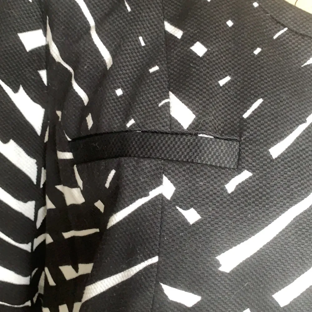 East 5th Black and White Blazer - Image 5