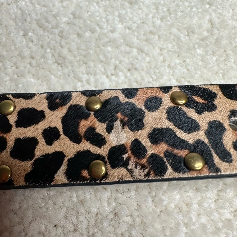 Urban Outfitters Brown and Gold Belt with Circular Buckle - Image 6