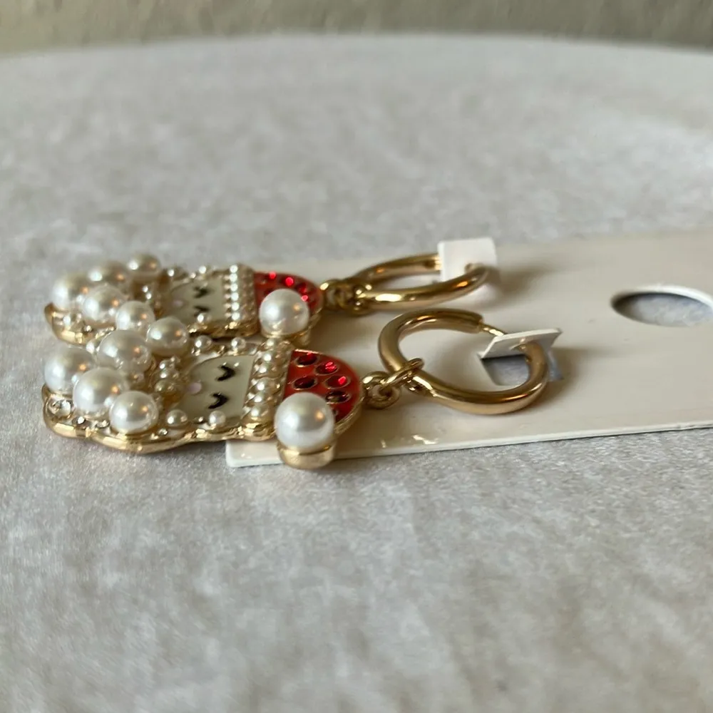 GAP: Gold Tone Festive Santa Hoop Earrings- Faux Pearls - Image 9