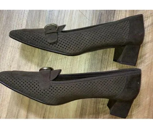 Stuart Weitzman Womens 7N Brown Perforated Suede Loafer Block Heels Pumps EUC - Image 6