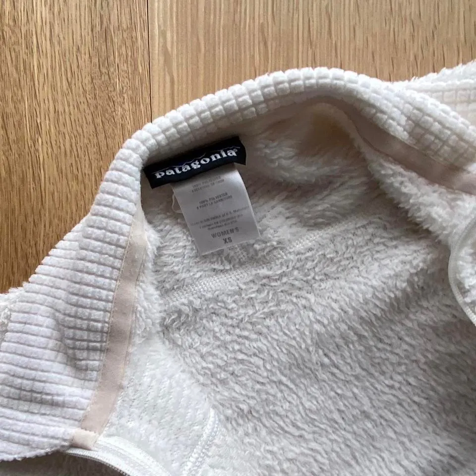 Rare Snow White Patagonia Fuzzy Zip Up Fleece 🔥 - Image 3