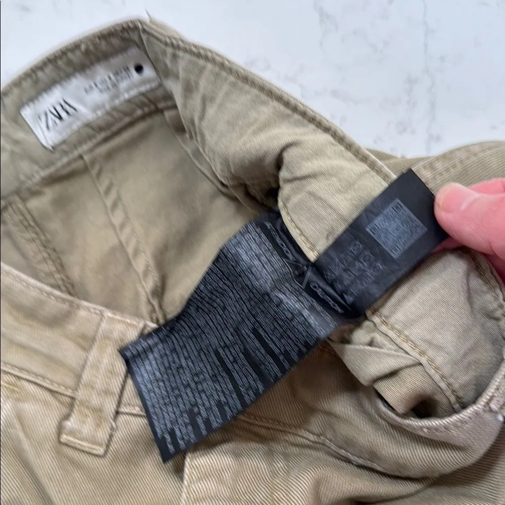 Zara women’s khaki jeans.  Oversized.  Size Small. - Image 7