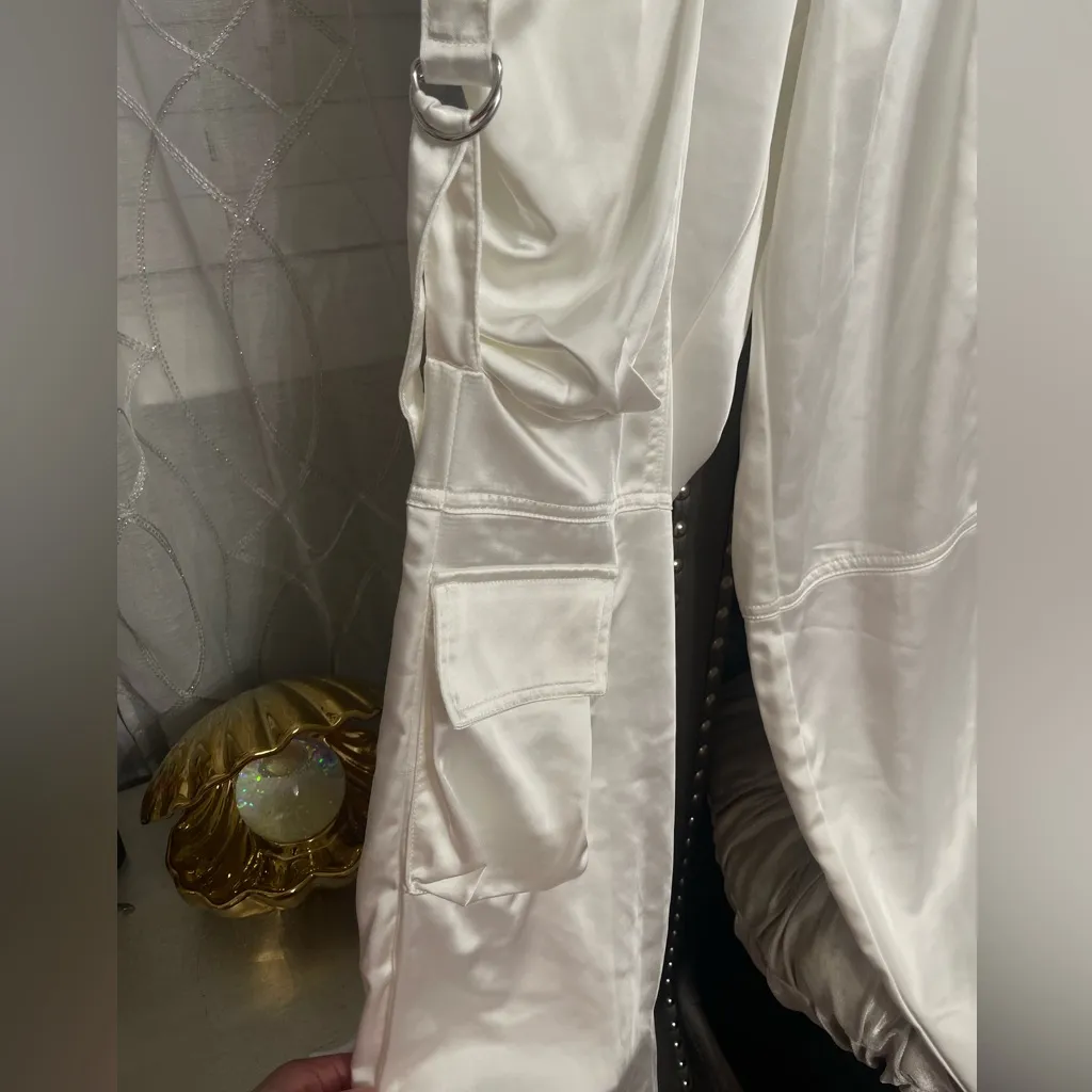 Gianni Bini  Cream Wide Leg Cargo Pants - Image 5