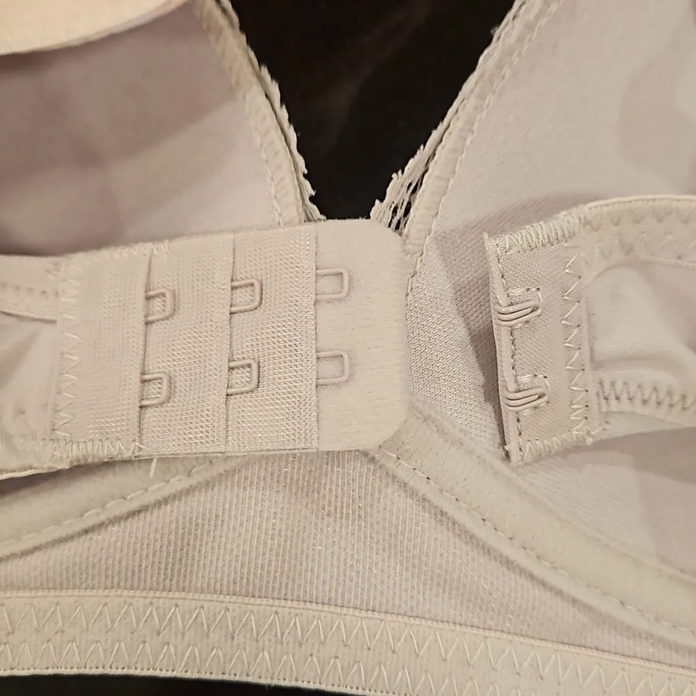 💕JESSICA SIMPSON💕 Wirefree Bras (2 Pack) Pink Floral & Gray 36B NWT - Image 8