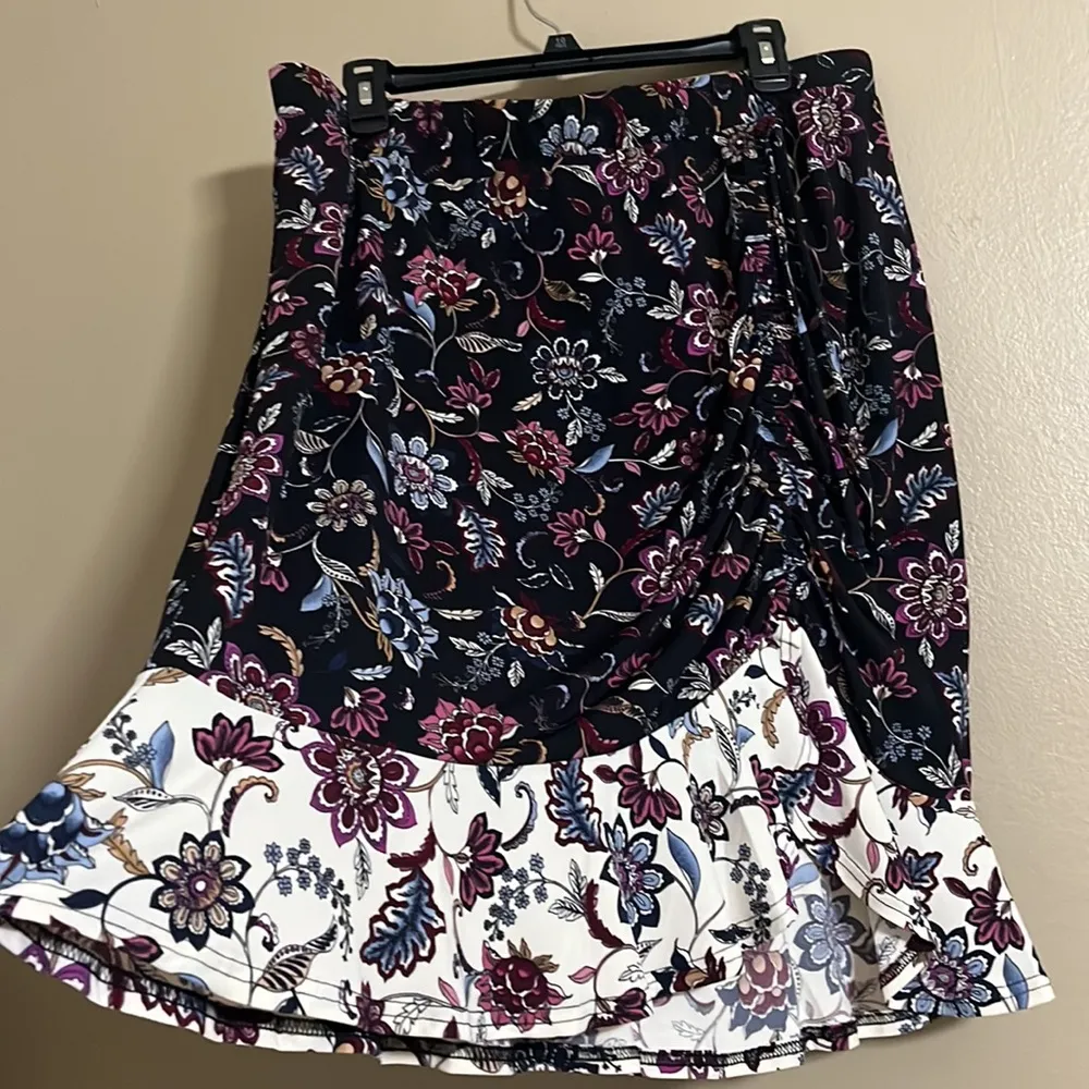 Lane Bryant Ruched Flounce Floral Elastic Waist Pull-up Skirt Sz 14/16 Casual - Image 3