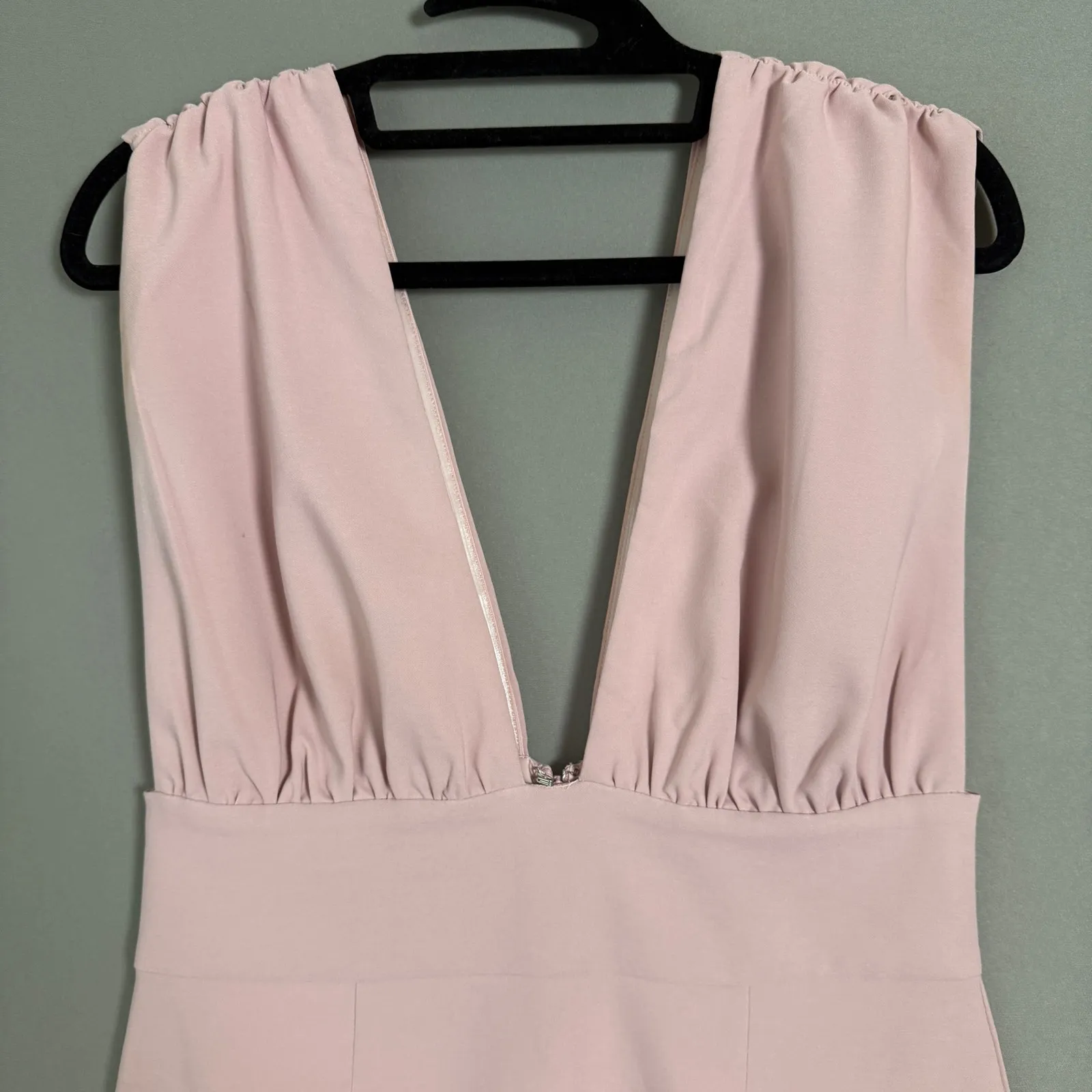 Miss Circle sz M pink plunge fitted‎ mini party dress Size M - Image 2