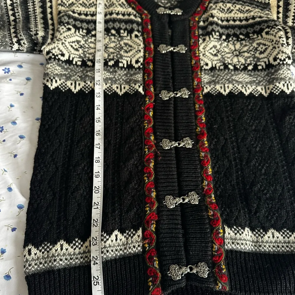 Nor Wear 100% Wool. Small Casual Women's Wool Cardigan Nordic Ice Wear Sweater Black - Image 4