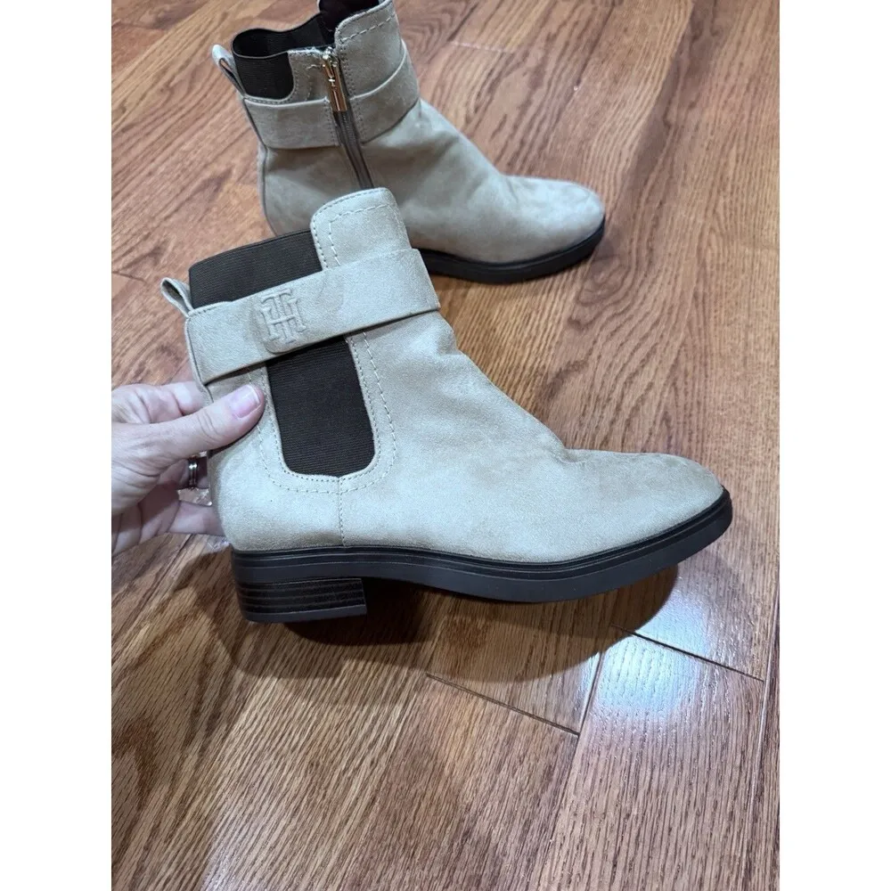 Beige Chelsea Style Ankle Boots Size 7.5 NEW Equestrian Old Money Classic - Image 4