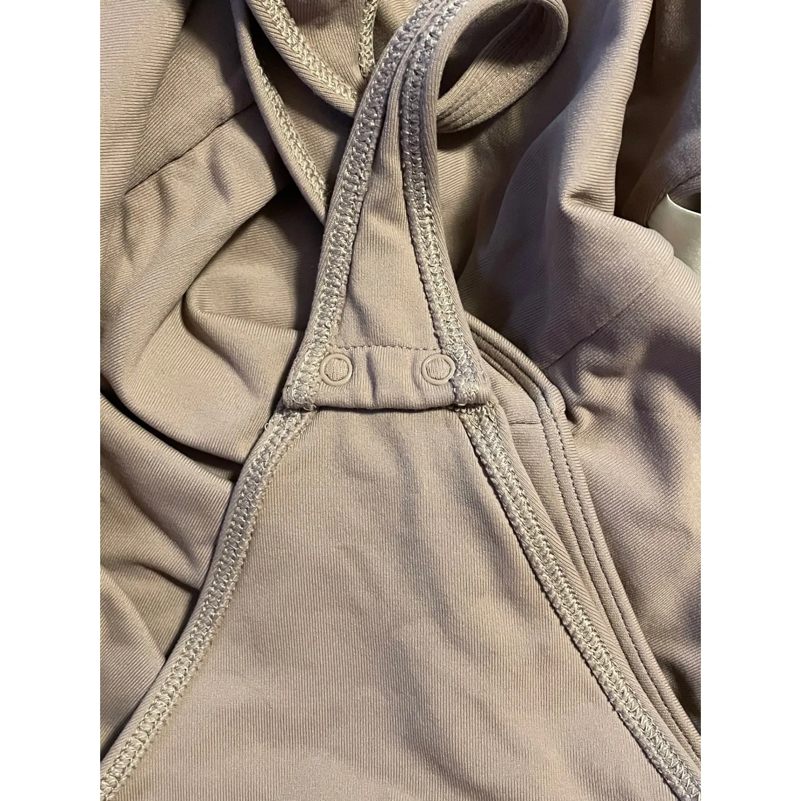 Babaton Square Neck Short Sleeve Bodysuit Taupe XL - Image 5