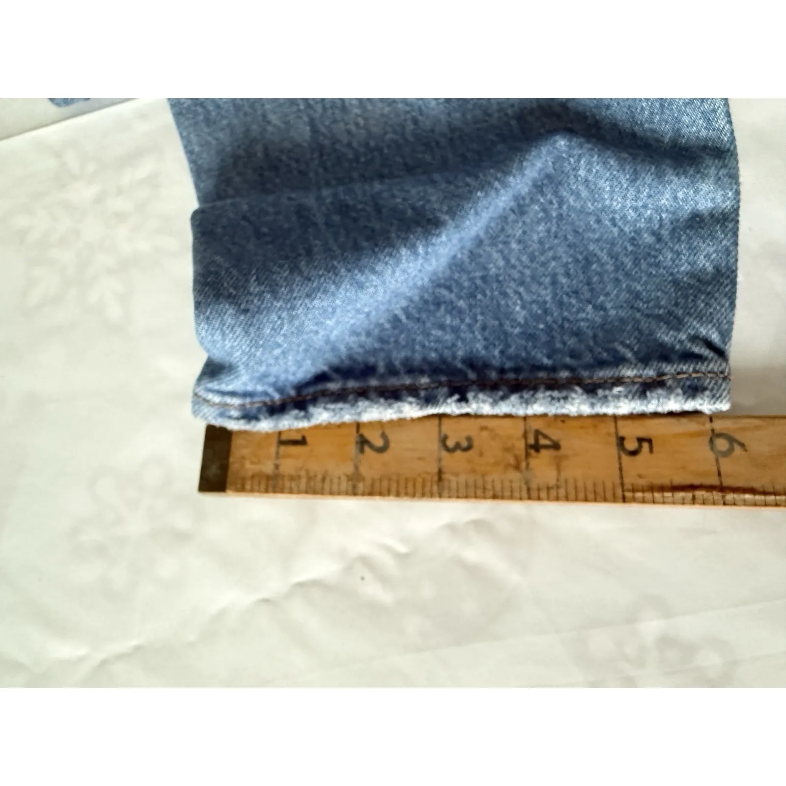 Levis Wedgie Straight Jeans Womens 23 Blue Denim Cotton Stretch Mid Rise 23x26 - Image 7