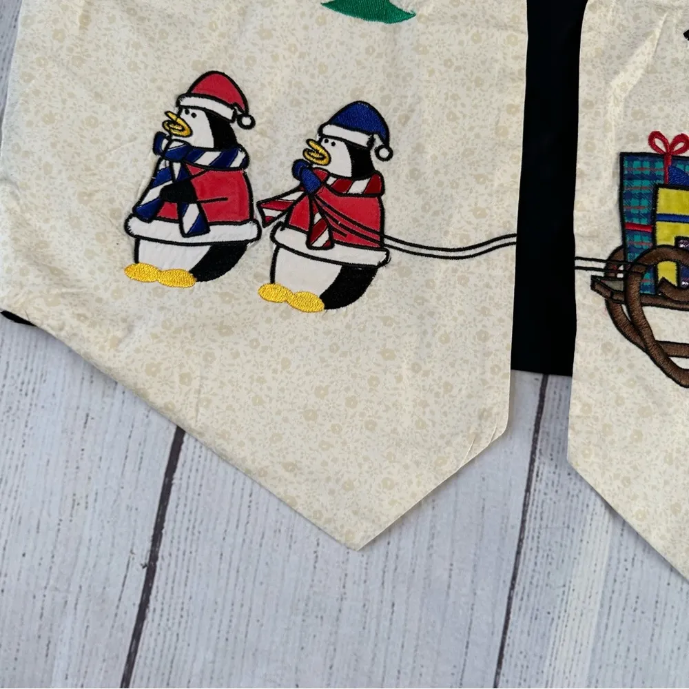 Vintage Karen Scott black white Christmas winter penguin vest size small - Image 2