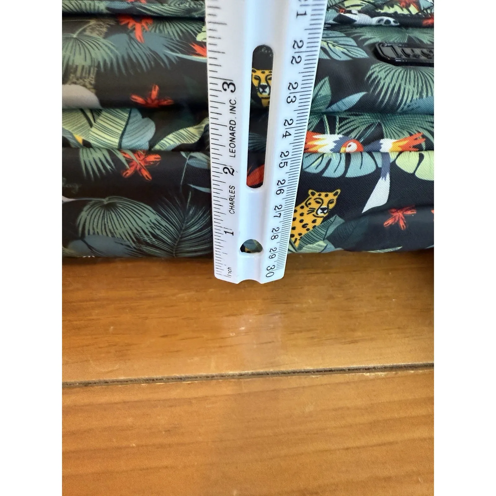 Lug Switch convertible RFID crossbody purse/belt bag Safari Animal Print Travel - Image 13