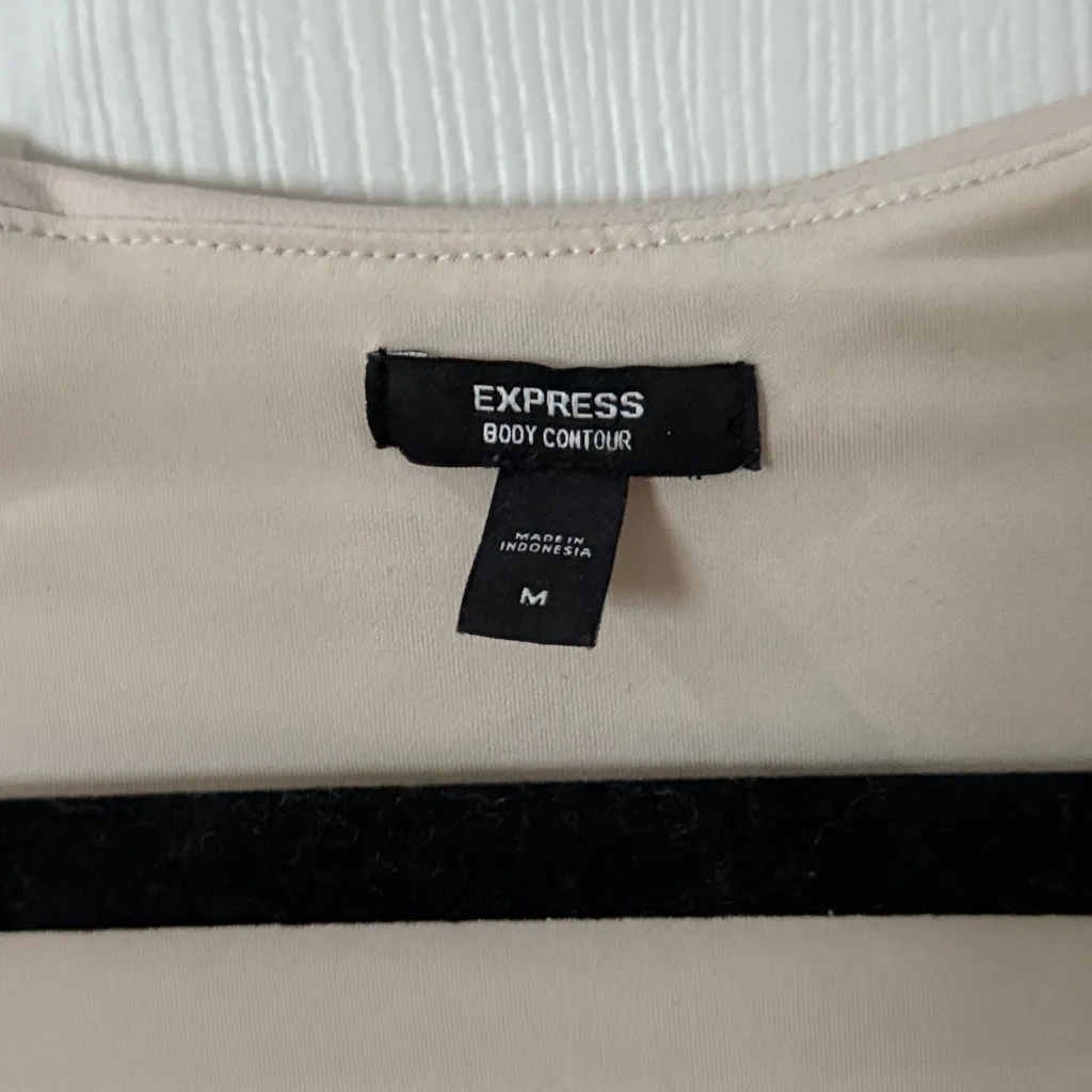 Express faux leather Cream Sleeveless Bodysuit size medium thong body contour - Image 2