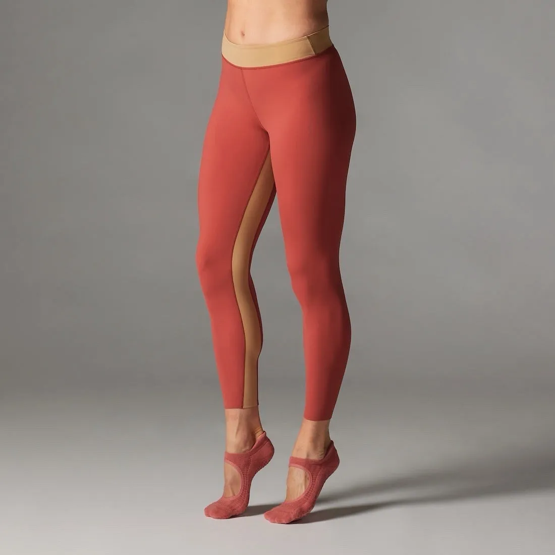 Tavi Sculpt S Spicy Camel Mid Rise 7/8 Leggings Colorblock 25" Inseam Athleisure Red - Image 3