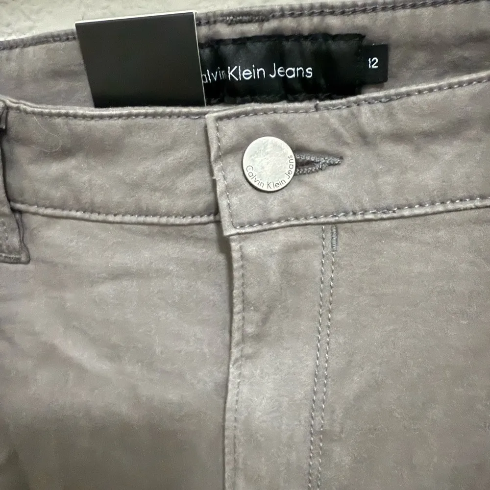 Calvin Klein Jeans Mid Rise Skinny Sateen Soft Pants Dark Grey Size 12 NEW - Image 4