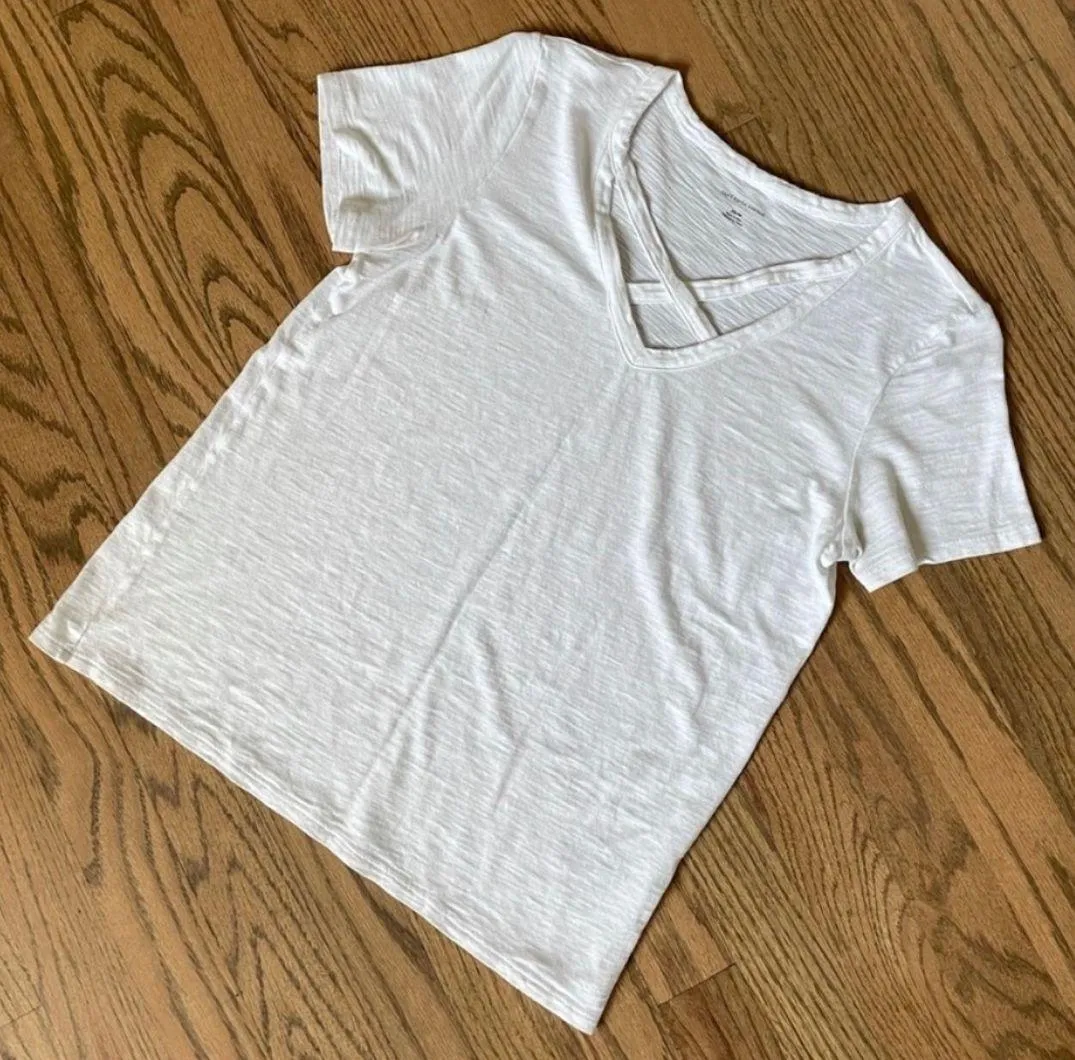 White T Shirt - Image 3
