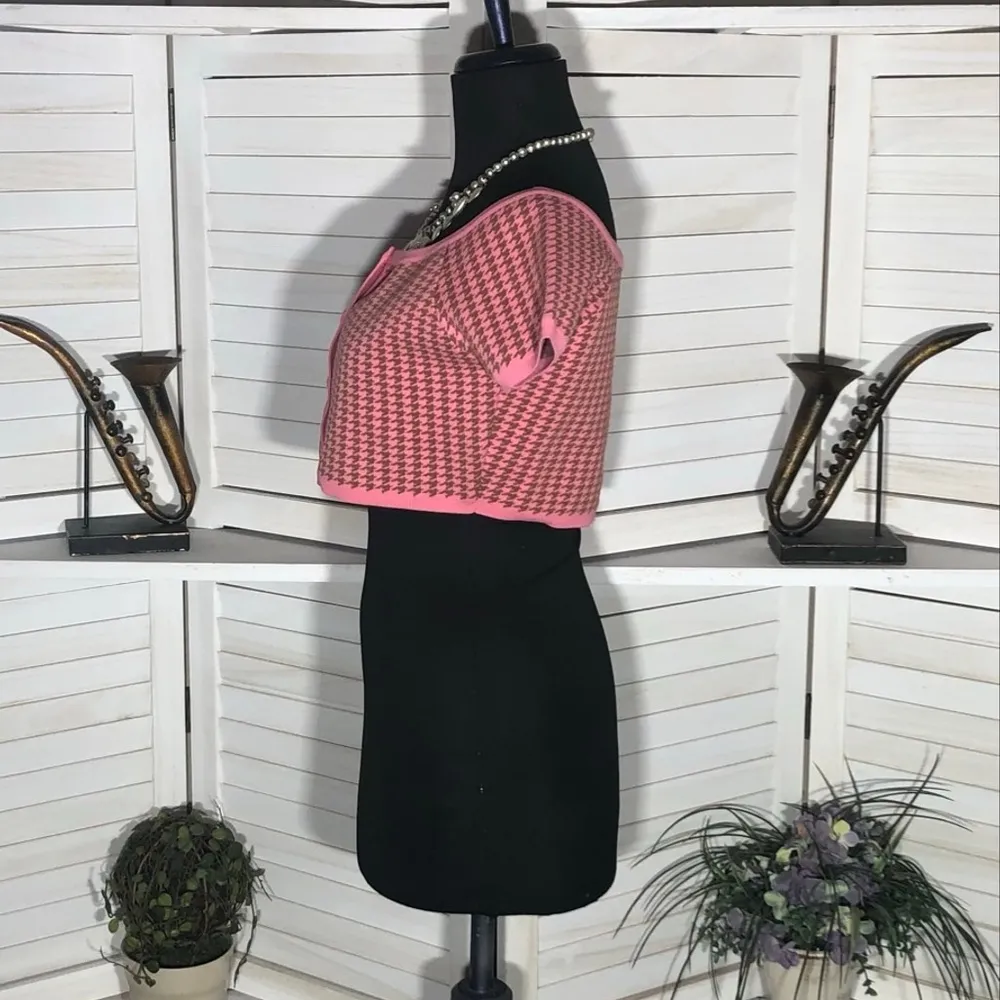 Tropic of C Revolve Cropped Knit Cardigan Pink Houndstooth Large - Image 5