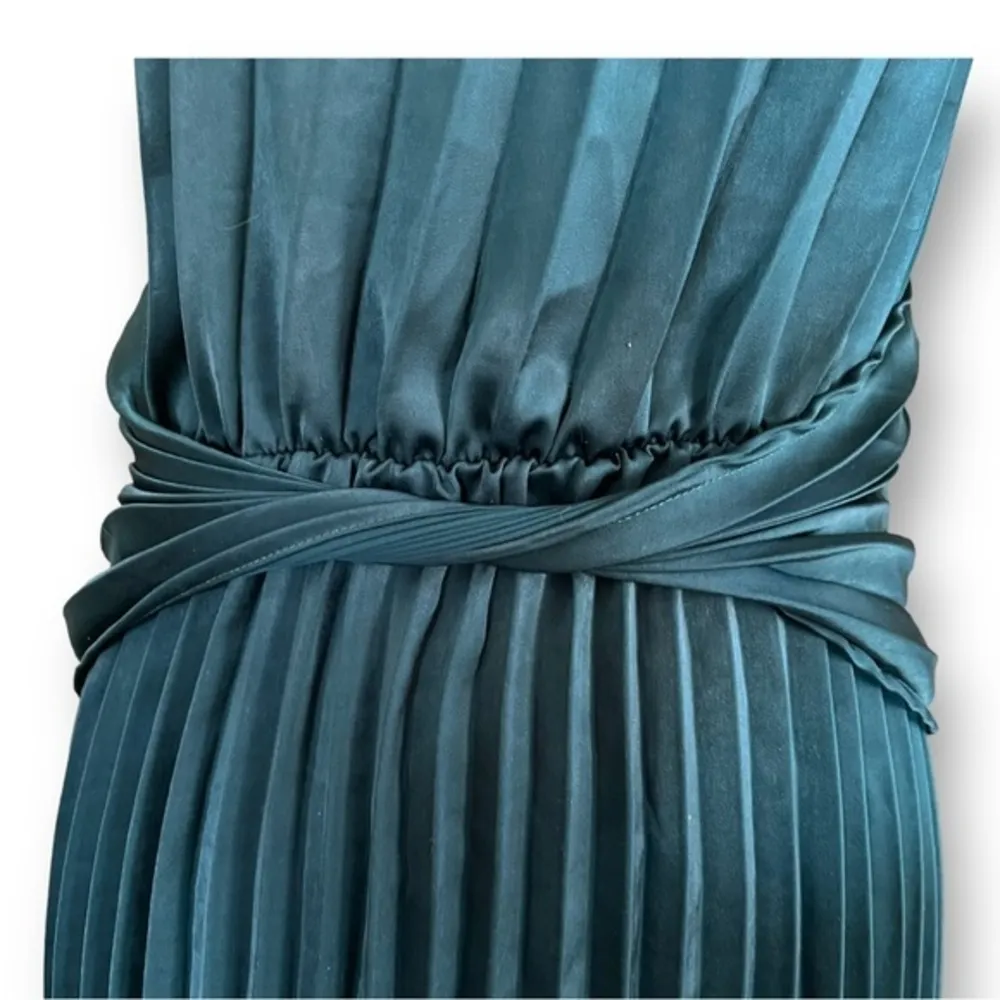 NWT Asymmetrical Pleated‎ One Shoulder Satin Teal Dress | Medium - Image 4