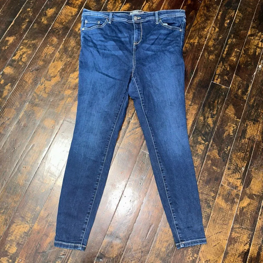 Torrid mid fit super skinny 16 slimming stretchy jeans - Image 3