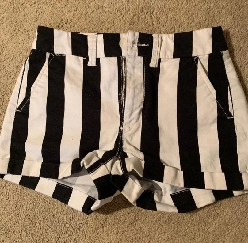 Shorts Size 00 - Image 3