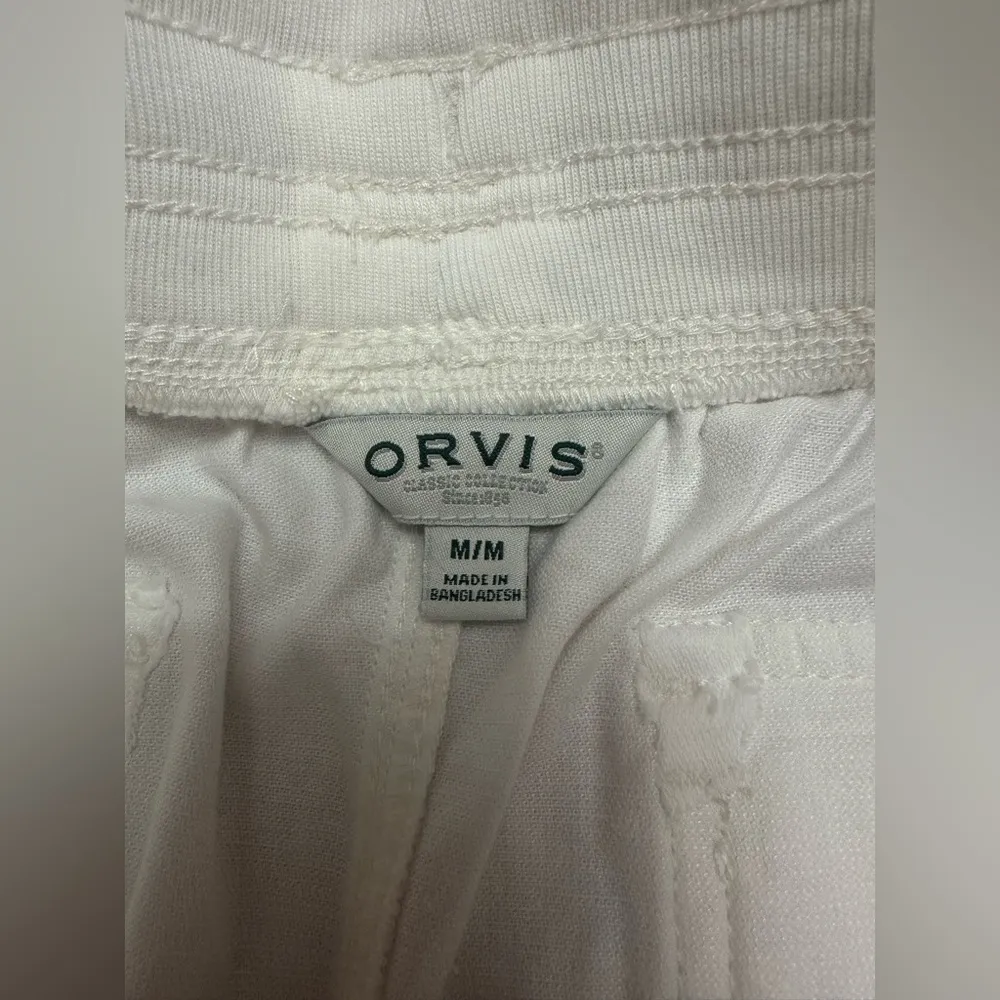 Orvis  NWT pull on white shorts sz Medium - Image 7