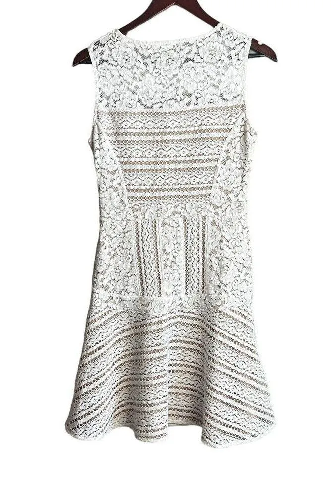 BCBGMAXAZRIA JALINA SLEEVELESS LACE DRESS White Nude Size Medium Cocktail Party - Image 5