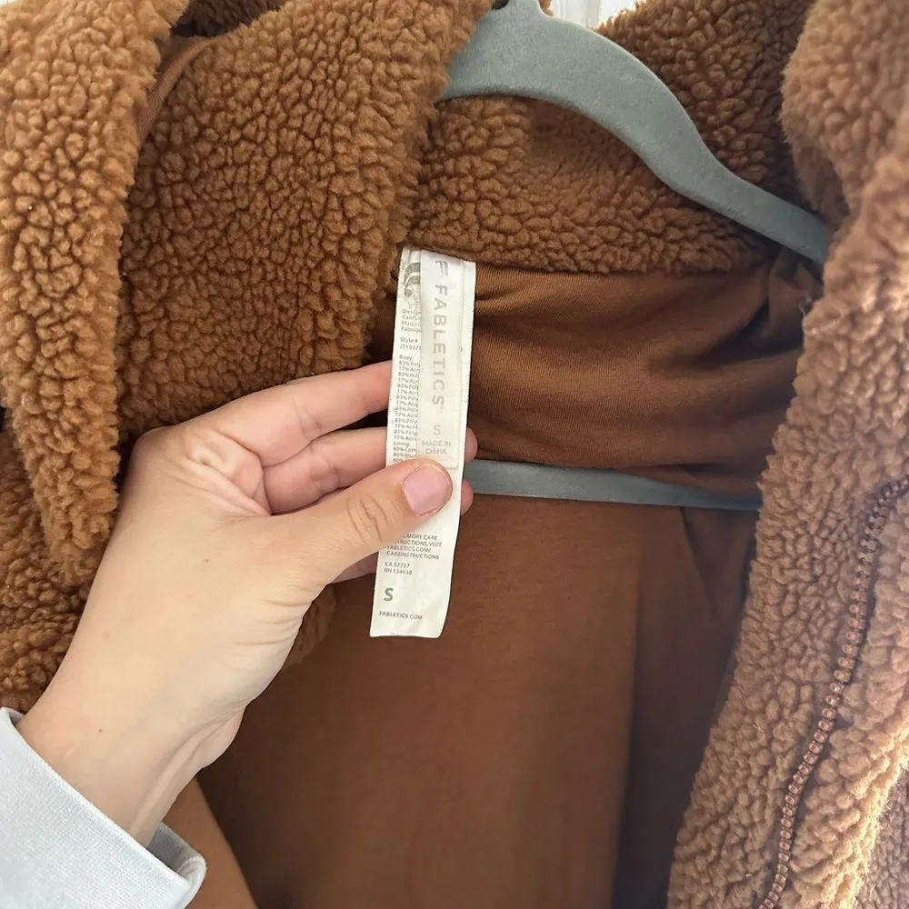 Fabletics Lotta Teddy Jacket Women’s Size Small - Image 2