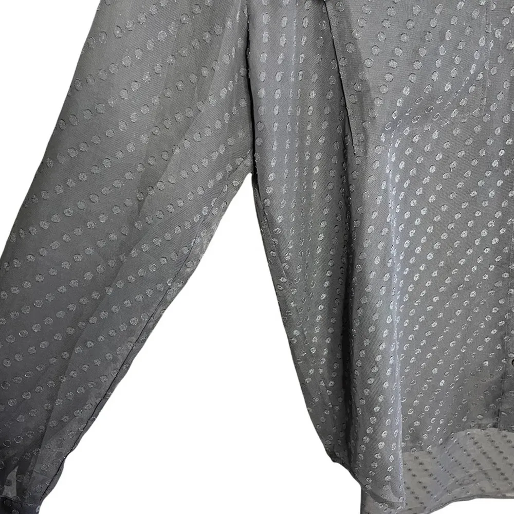 Madewell Women’s Ice Leaf Button Front Blouse Size Medium in Gray Style B6940 - Image 4