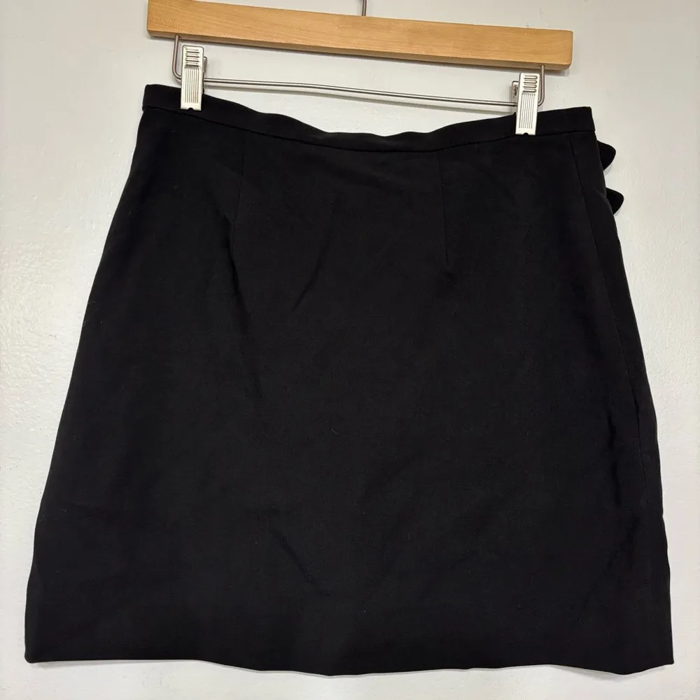 Victoria Beckham for Target Contemporary Black Funky Scalloped Pocket Mini Skirt - Image 4