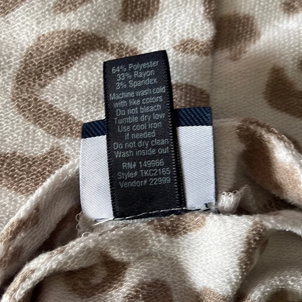 Leopard print off the shoulder DayTrip Top - Image 6