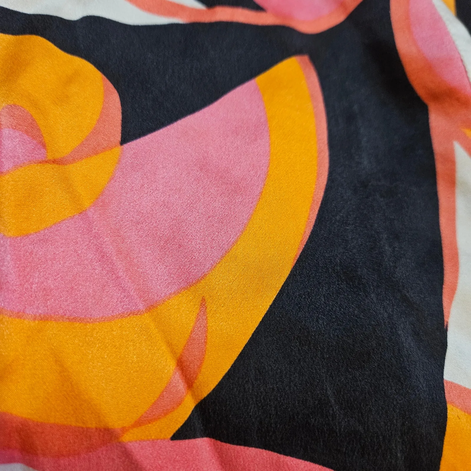 Evelyn Size 8 Funky Skirt Swirl 100% Silk Zipper Retro 70's Pink - Image 3