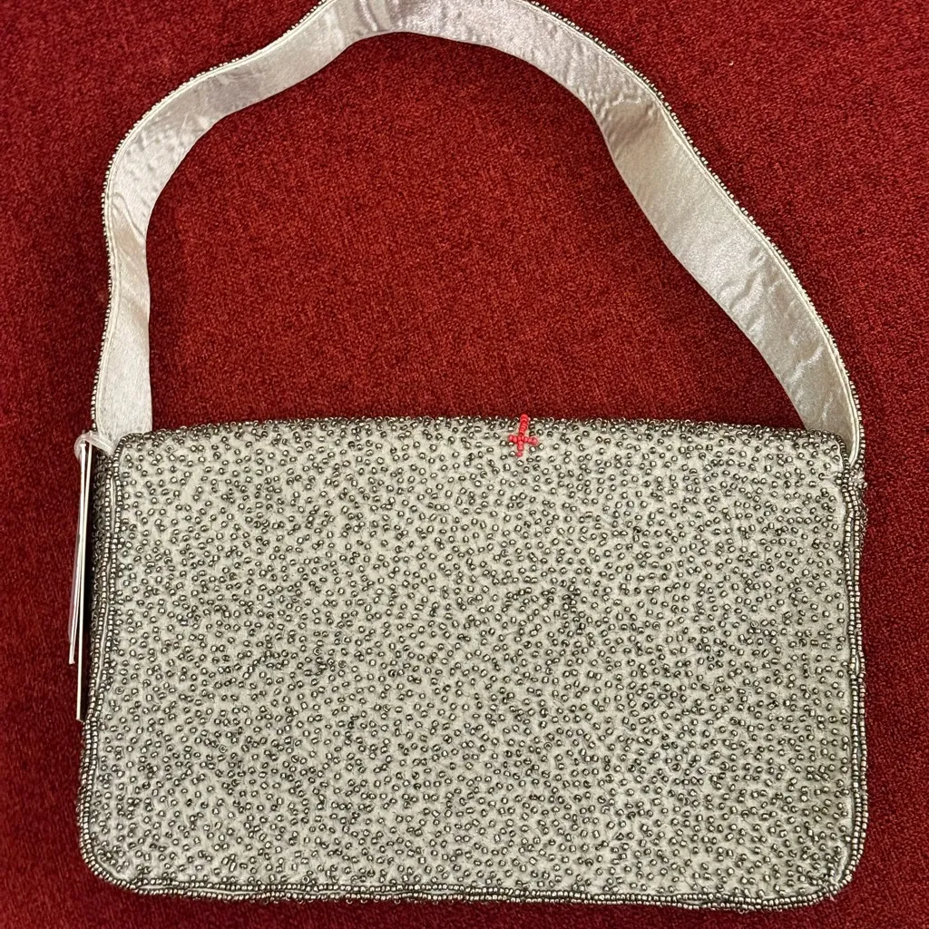 NWT London Beaded Shoulder Bag Made in India Grey Red Details Brand New Gray - Image 2