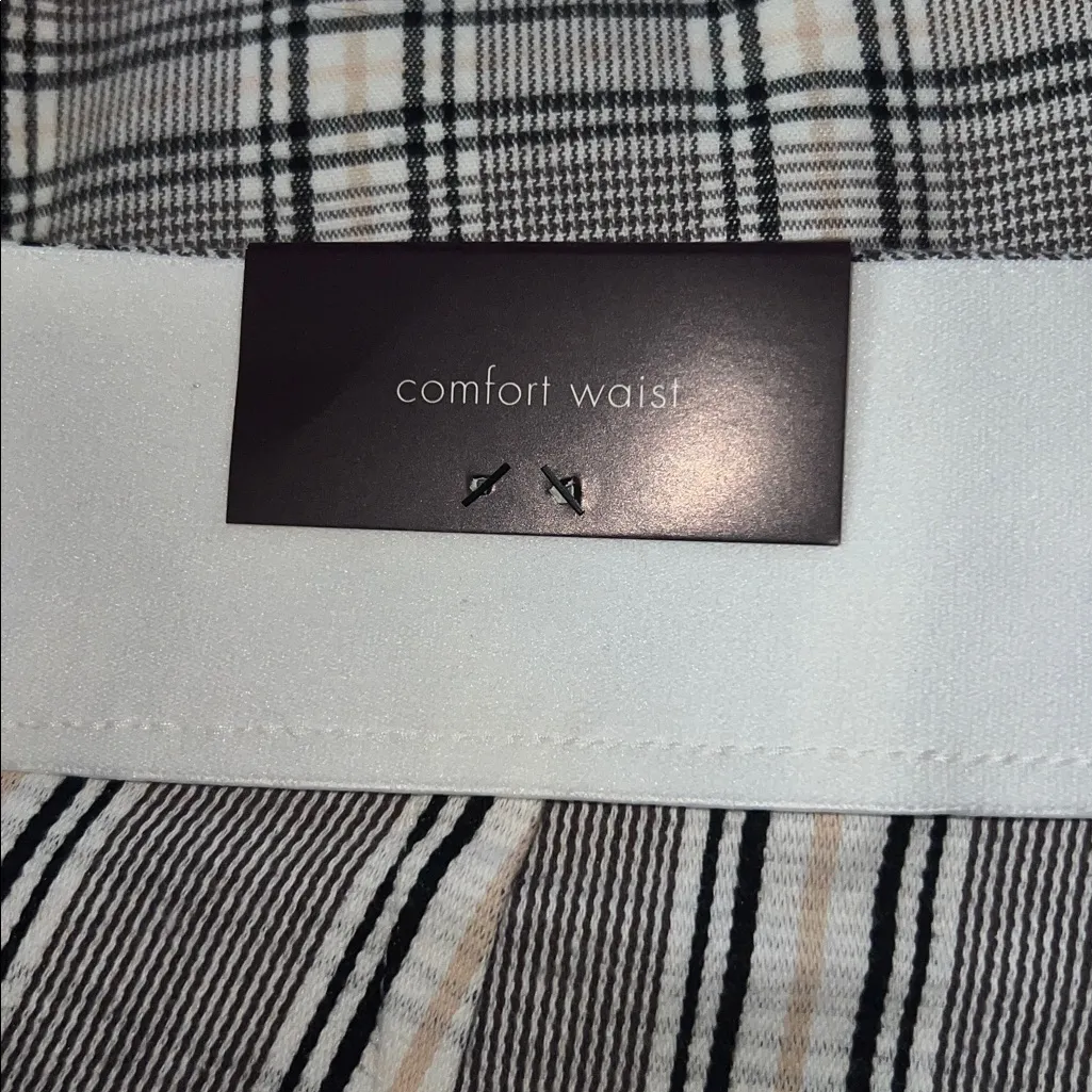 NWT Ava & Viv Ankle High Rise Fitted Hip & Thigh Comfort Waist Plaid T25 - Image 6