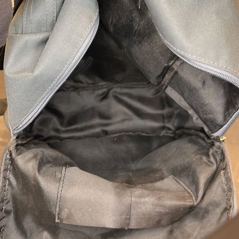 Single Zipper Cloth Backpack - Image 6