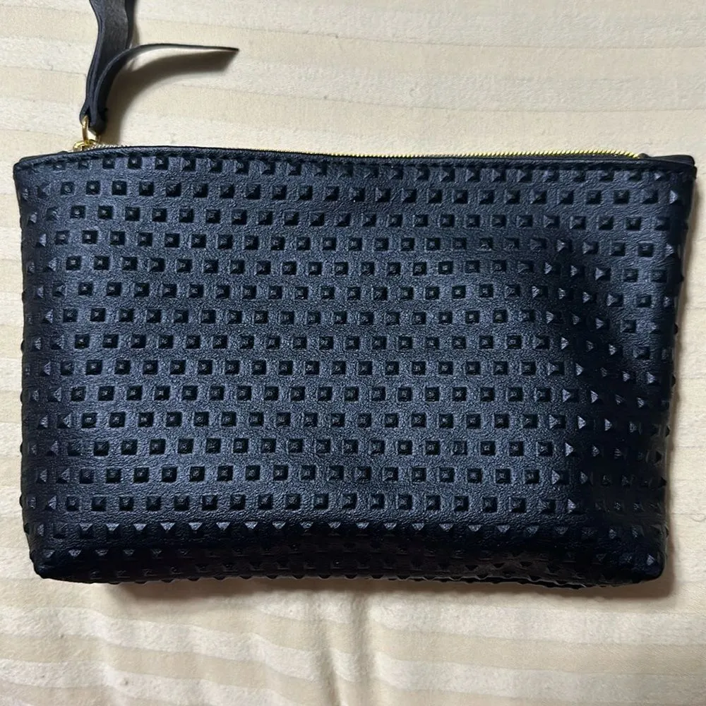 IPSY travel or cosmetic bag, tassle zipper pull NWOT Black - Image 2