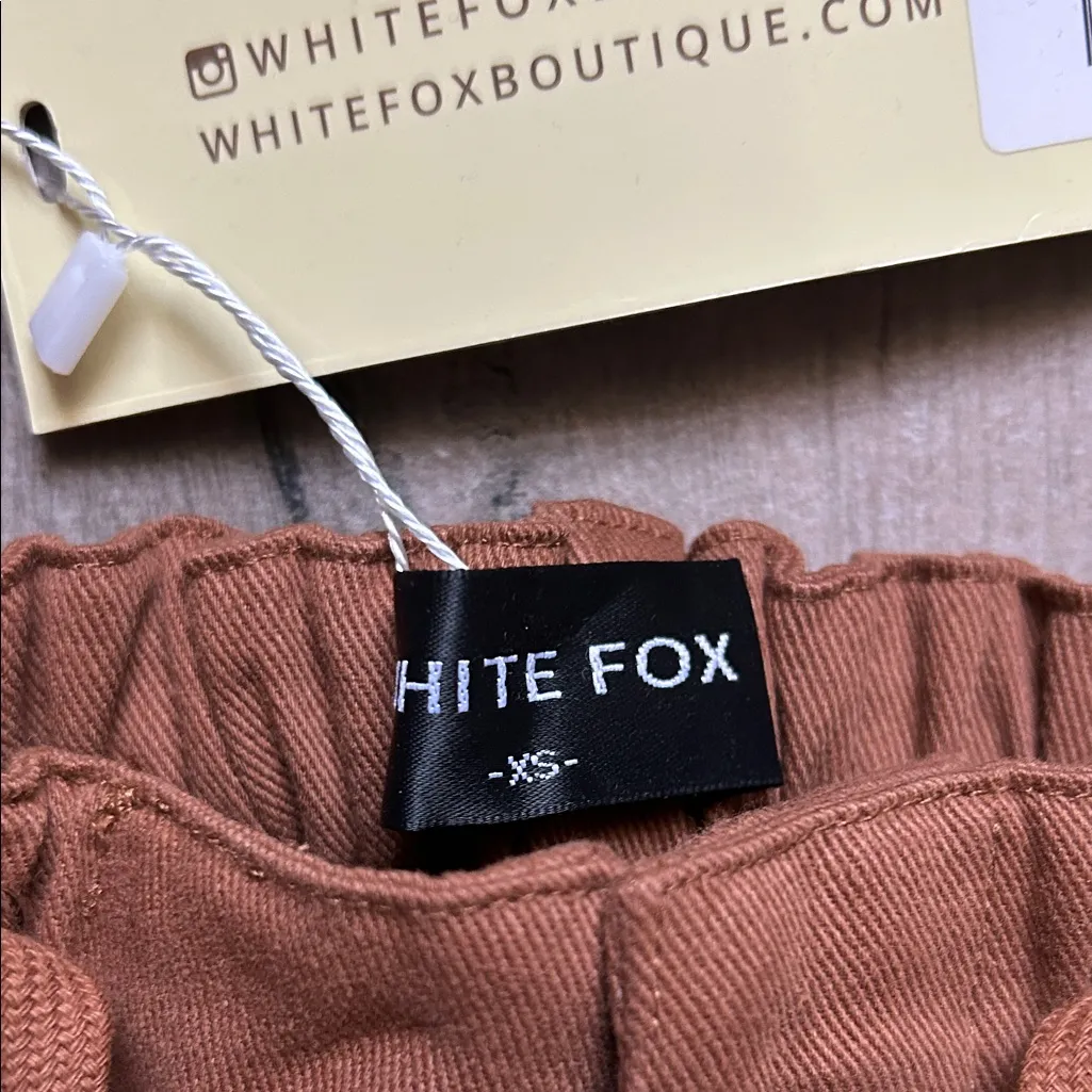 White Fox Boutique Men's Tan Cargo Pants - Image 2